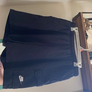 Black Nike Cargo shorts Size:L